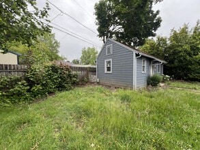 1912 20th St NE in Salem, OR - Building Photo - Building Photo