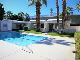 311-347 N Saturmino Dr in Palm Springs, CA - Building Photo