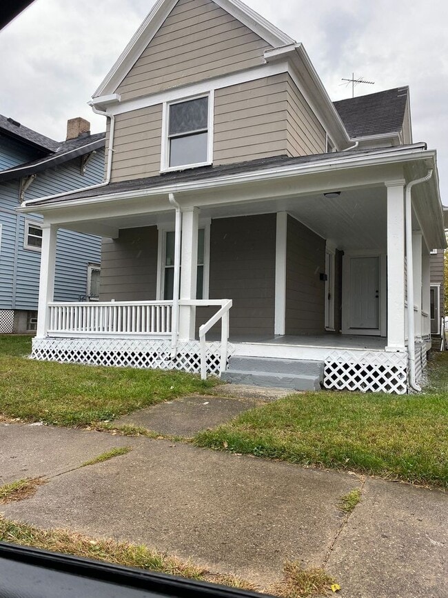 property at 812 Huffman Ave