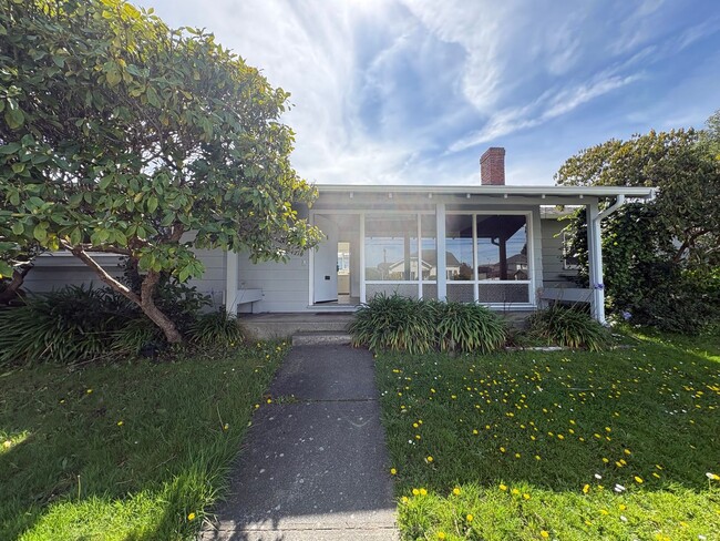 property at 1210 Harris St