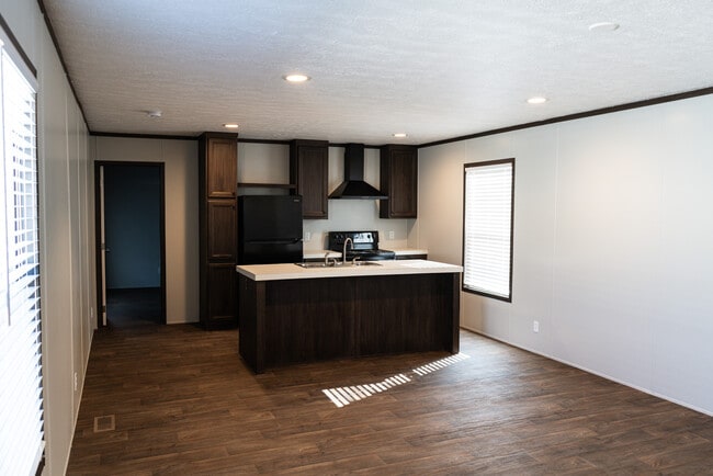 111 Palomino Dr in Sanger, TX - Building Photo - Building Photo