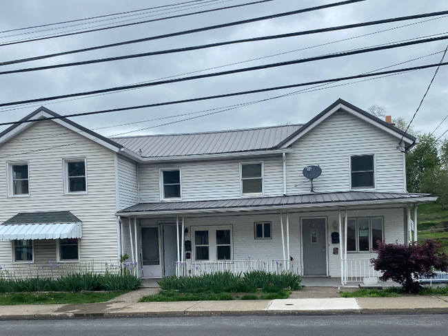 194 Parsonage St in Pittston, PA - Building Photo - Building Photo