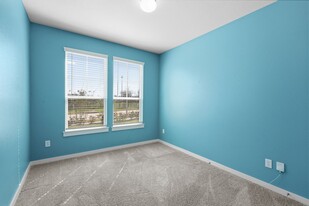 33130 School Hl Rd in Fulshear, TX - Building Photo