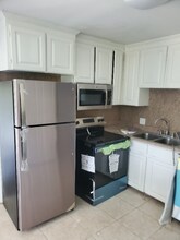 3651 Edgar D Nixon Ave in Montgomery, AL - Foto de edificio - Building Photo