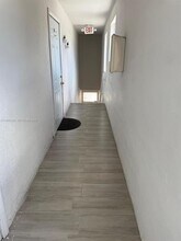 244 Westward Dr in Miami Springs, FL - Building Photo - Building Photo