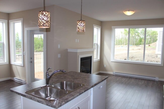 1606-1688 88 Ave in Dawson Creek, BC - Building Photo - Building Photo