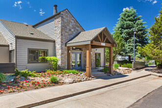 The Parc at Briargate in Colorado Springs, CO - Foto de edificio - Building Photo