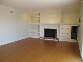 8348 Cheshire St in Ventura, CA - Building Photo - Building Photo