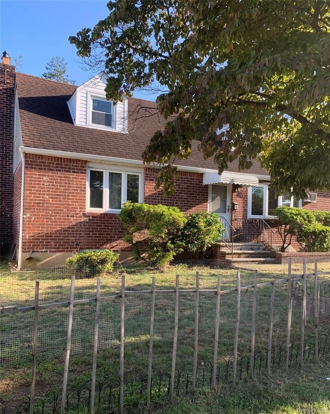 property at 63 I U Willets Rd