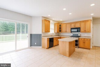 1 Braddocks Mill Rd in Medford, NJ - Building Photo - Building Photo