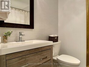 233-233 Carlaw Ave in Toronto, ON - Building Photo - Building Photo