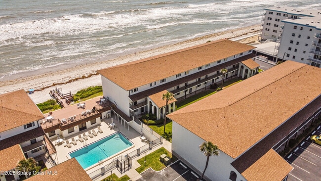 199 Jimmy Buffett Mem Hwy in Satellite Beach, FL - Foto de edificio - Building Photo