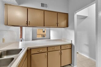 803 Oakland st in Denton, TX - Foto de edificio - Building Photo