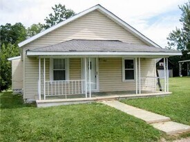 1500 E Butler St in Muncie, IN - Building Photo