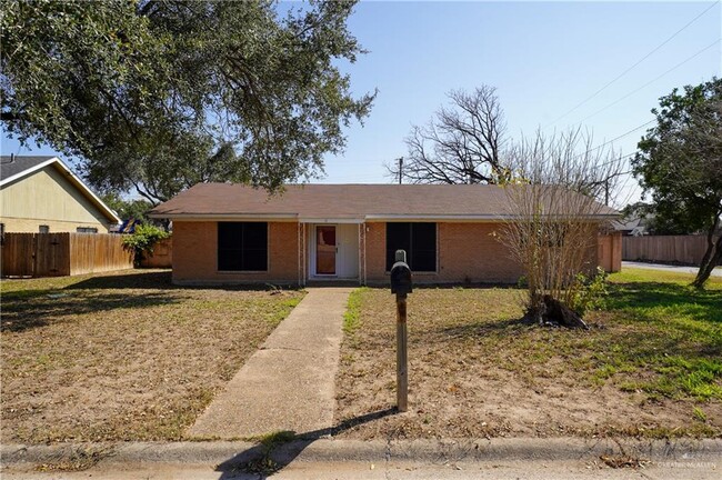 1307 S Kumquat St in Pharr, TX - Building Photo - Building Photo