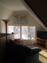 1336 Hewitt Ave, Unit Upper in St. Paul, MN - Foto de edificio - Building Photo