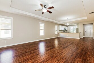 11826 Forest Park Cir in Bradenton, FL - Foto de edificio - Building Photo