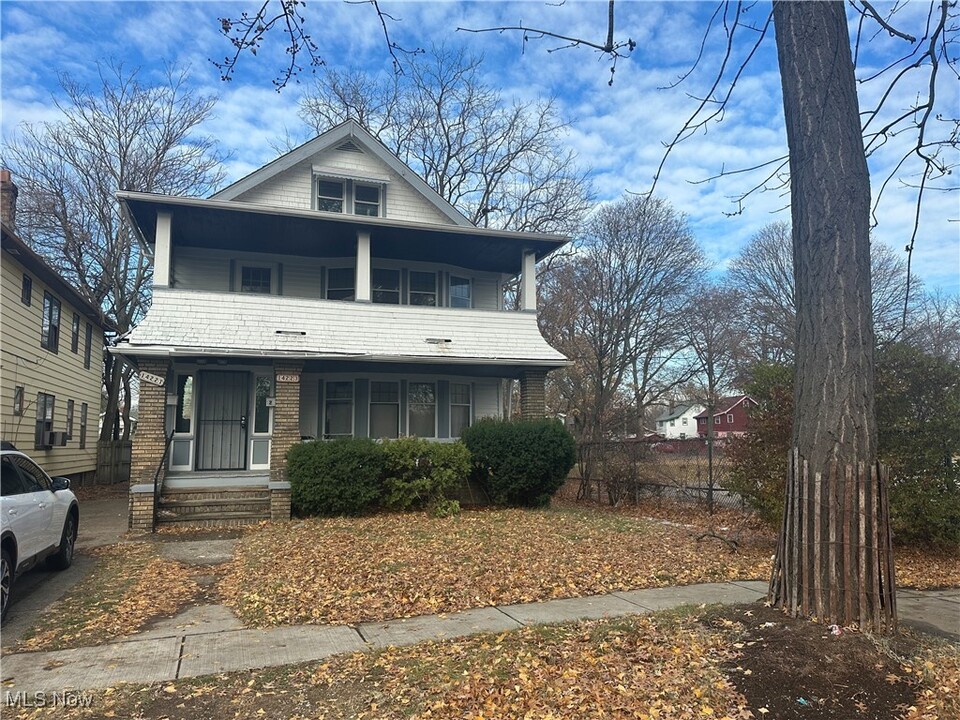 14221 Glenside Rd in Cleveland, OH - Building Photo