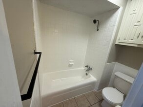 1221 Holt Ave in Desoto, TX - Building Photo - Building Photo