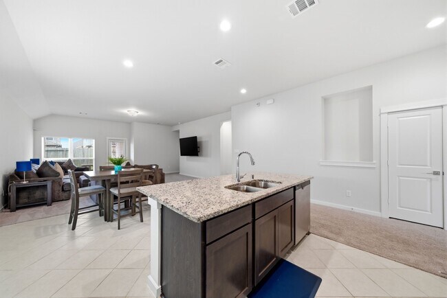 2434 Abbot Brk Dr in Iowa Colony, TX - Building Photo - Building Photo