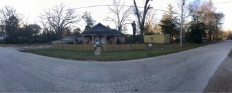 106 Clark St in Hallsville, TX - Building Photo