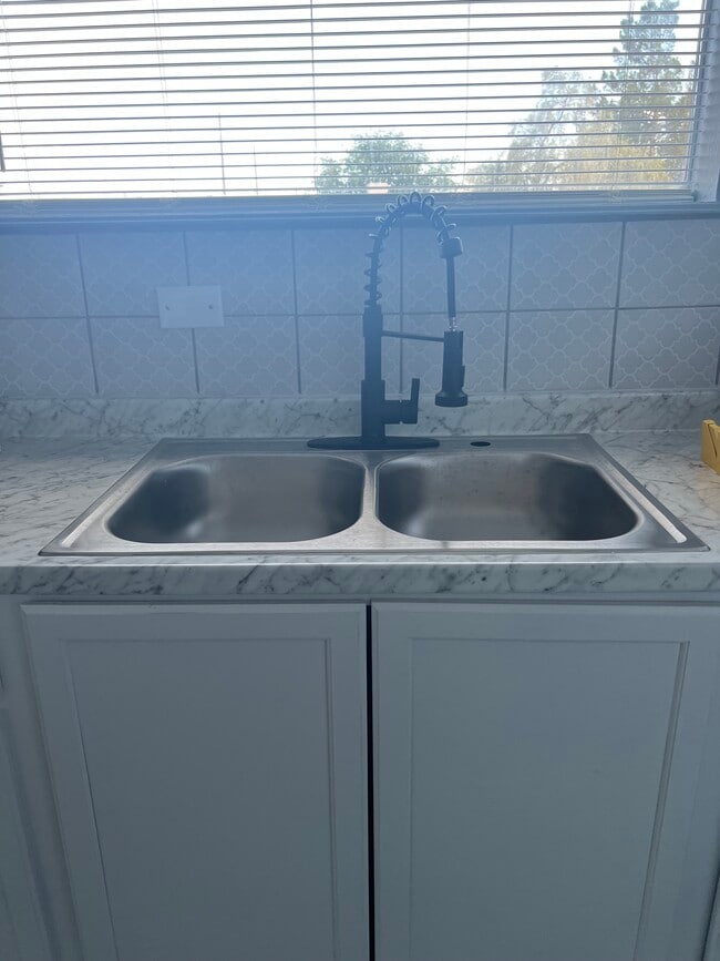 801 Arizona Ave, Unit # 1 in Las Cruces, NM - Foto de edificio - Building Photo