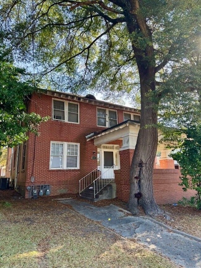 1096 Hillyer Ave in Macon, GA - Building Photo - Building Photo