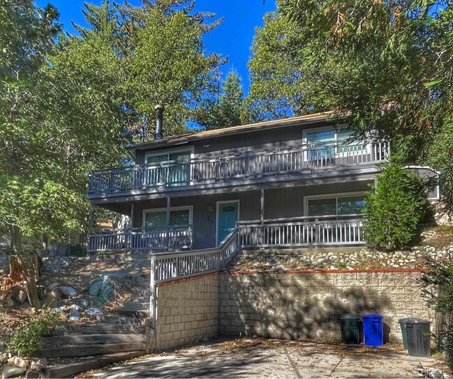 property at 286 La Casita Dr