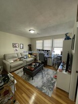 28 Etna St, Unit 1 Apartamentos