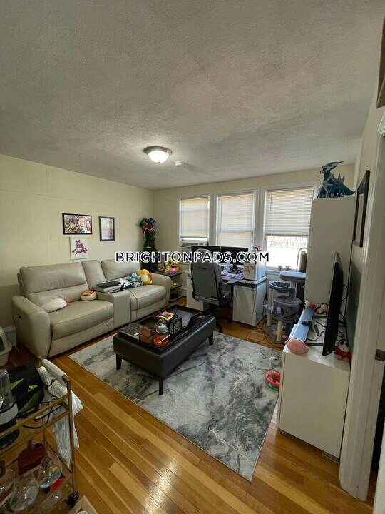 28 Etna St in Boston, MA - Building Photo