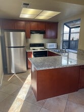 6560 Oakcreek Way in Citrus Heights, CA - Building Photo - Building Photo