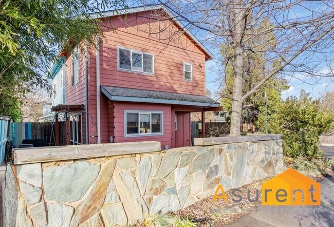 1288 Calypso Ct in Ashland, OR - Building Photo - Building Photo