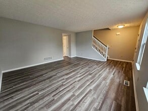 5622 Blandon in Columbus, OH - Building Photo - Building Photo
