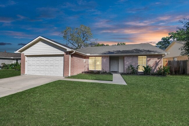 10023 King Ranch Ln in Sugar Land, TX - Building Photo - Building Photo
