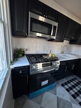 7359 Ogontz Ave, Unit A in Philadelphia, PA - Foto de edificio - Building Photo