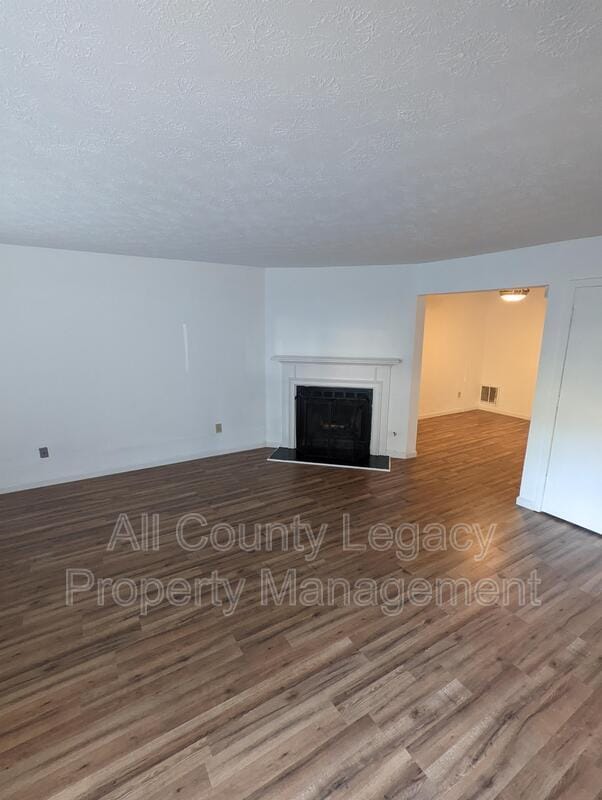 5623 Wells Cir in Stone Mountain, GA - Building Photo - Building Photo