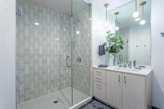 5 MLK in Portland, OR - Building Photo - Interior Photo