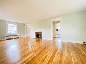 925 Main St in Weymouth, MA - Building Photo - Building Photo