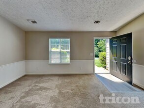 38 Ann Cir in Cartersville, GA - Foto de edificio - Building Photo