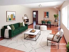 2454 Buttonwood Dr in Jacksonville, FL - Foto de edificio - Building Photo