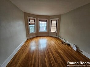 82 Walnut St, Unit 3 in Brookline, MA - Building Photo - Building Photo