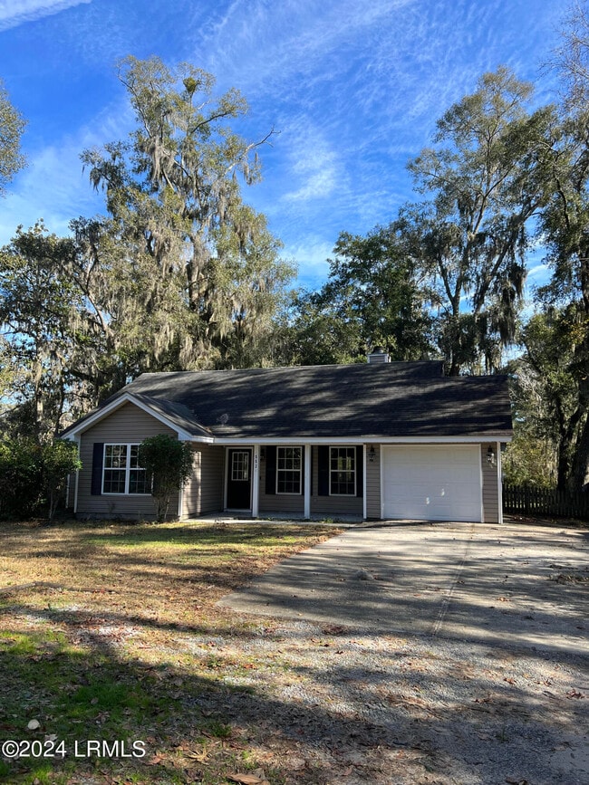 property at 552 Sams Point Rd