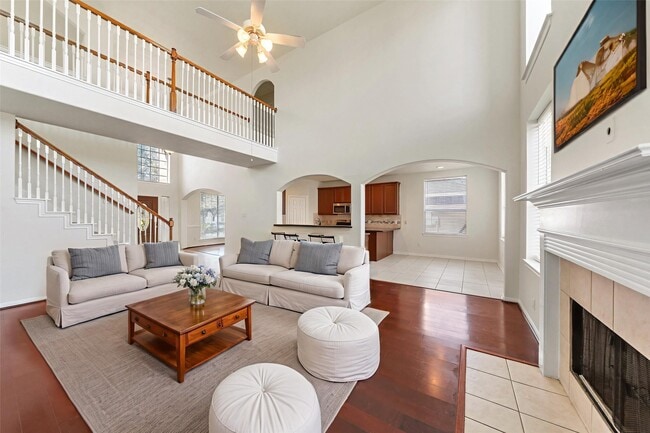 property at 14213 Stone Bluff Ln