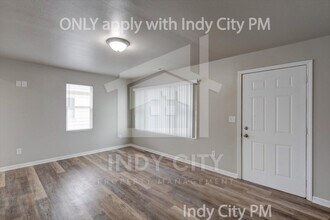 525 S Vine St in Indianapolis, IN - Building Photo - Building Photo