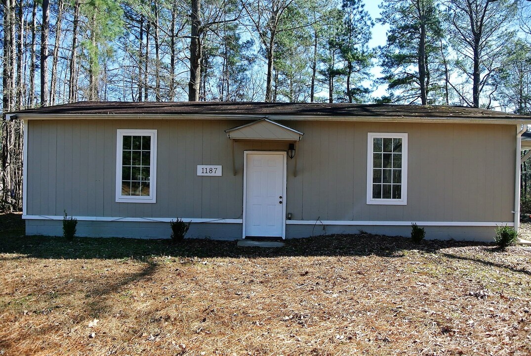 1187 First Street Extension in Nashville, NC - Building Photo