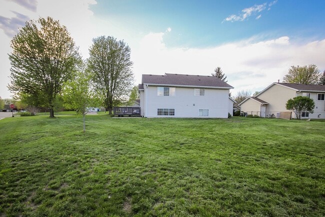 236 6th Ave S in Sartell, MN - Building Photo - Building Photo