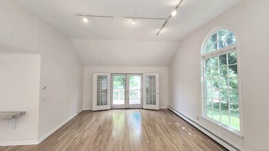 7 Oenoke Ridge in New Canaan, CT - Building Photo - Building Photo