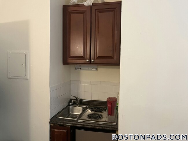 49 S Huntington Ave