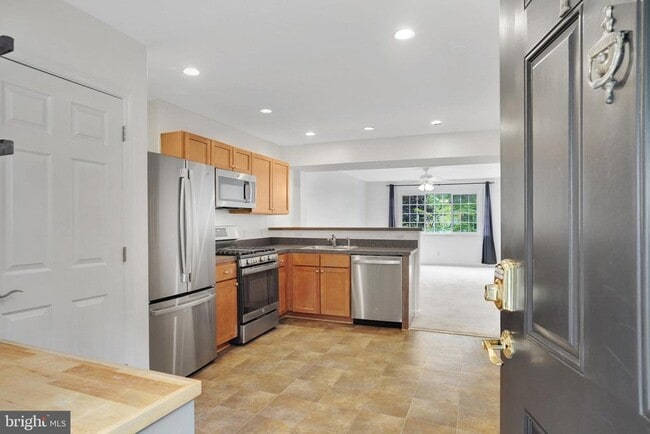 property at 1309 N Van Dorn St