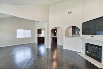 11505 Hunnewell Ave in Los Angeles, CA - Building Photo - Building Photo